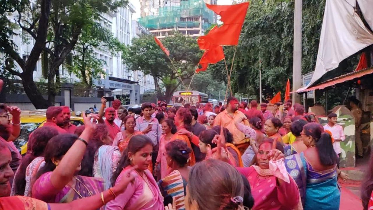 Party workers of Uddhav Thackeray-led Shiv Sena were seen celebrating and welcoming the Bombay High Court ruling. The court on Friday, allowed the petition filed by the Thackeray-led Sena faction and its secretary Anil Desai, challenging the BMC's order refusing them permission to hold the rally.