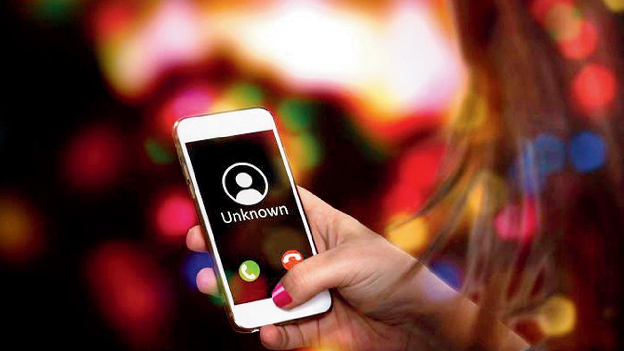 Ex-chief information commissioner foils blackmail trap by cyber fraudsters