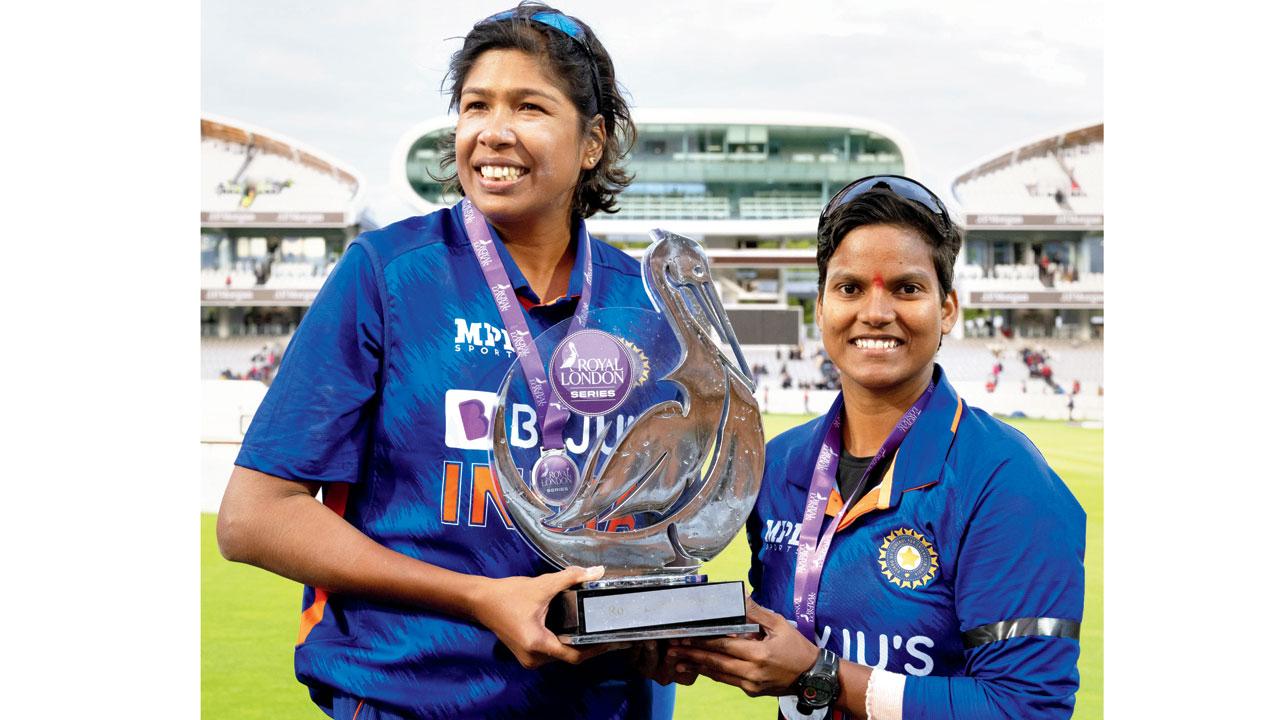 India’s retiring pacer Jhulan Goswami and Deepti with the winner’s trophy. Pics/Getty Images, Bipin Patel