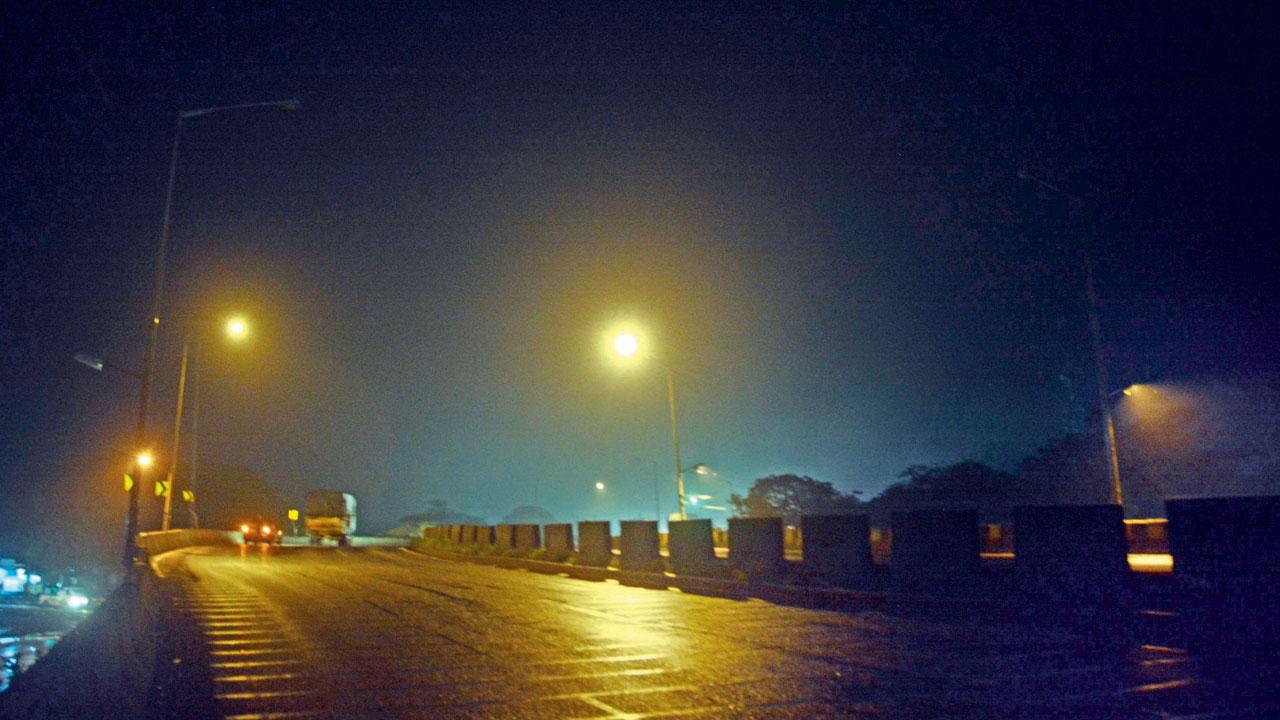 Another bridge where not a single streetlight was on