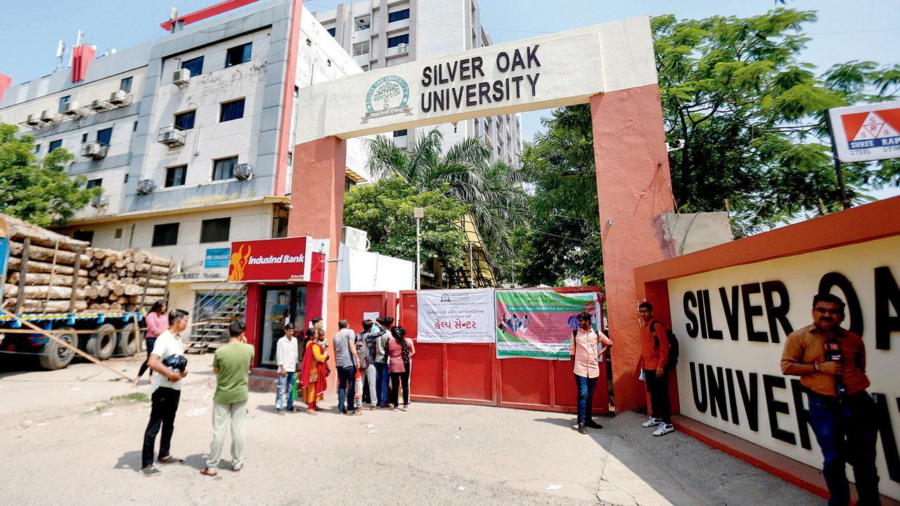 Taxmen launch pan-India raids