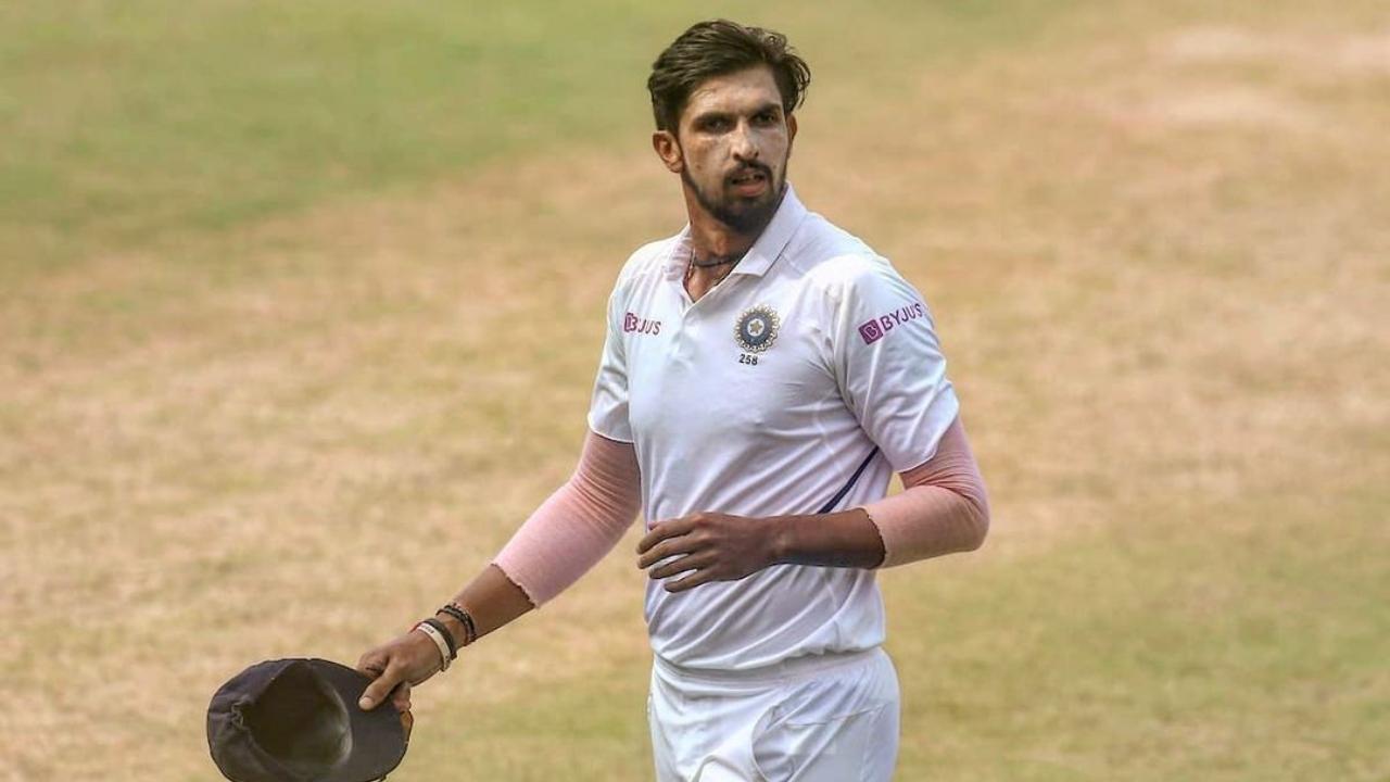 Ishant was involved in a controversy with Darren Sammy claiming that Sharma had racially abused him in jest. Ishant apologized to Sammy therafter and the West Indian said that there was no bad blood between the two. Pic/ Official Instagram account of Ishant Sharma
 