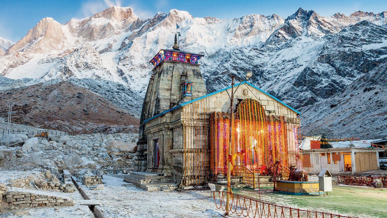 SoBo family loses Rs 1.5 lakh to cyber fraudsters running fake ticket website for Kedarnath chopper service