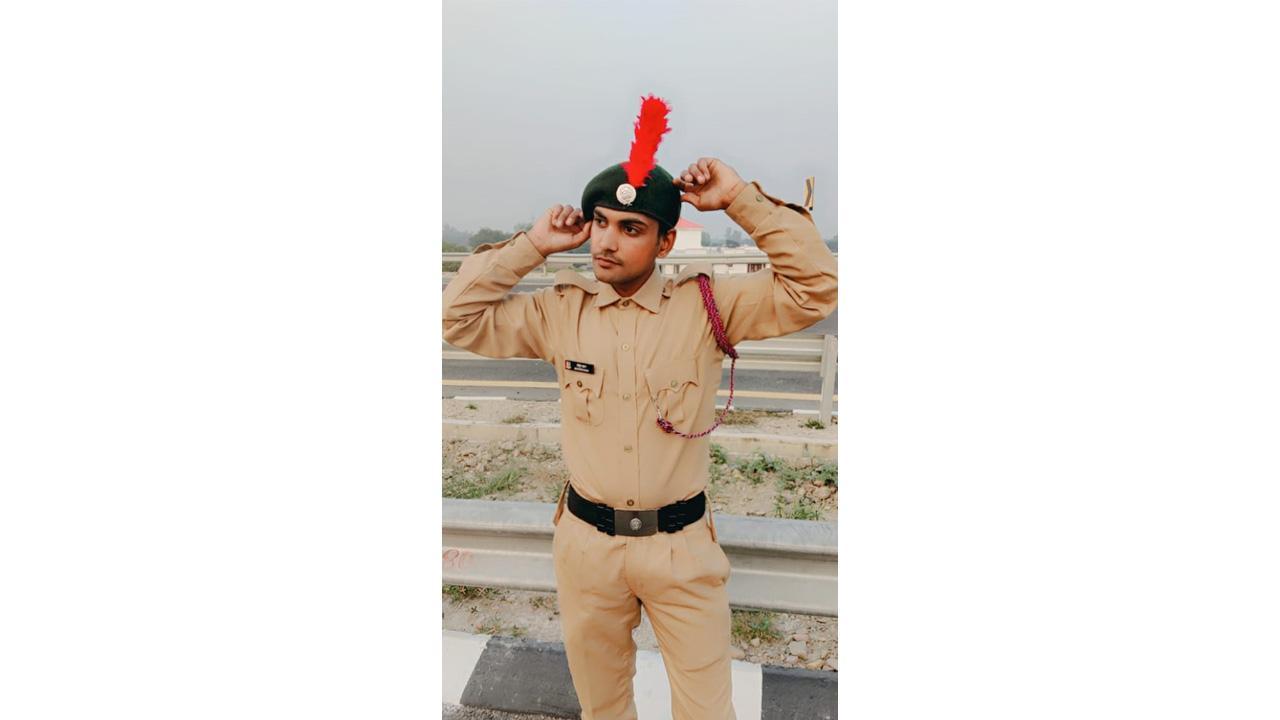 Abdul Moyeed Khan, Best 'NCC' Cadet, along with District & Cluster level Champion