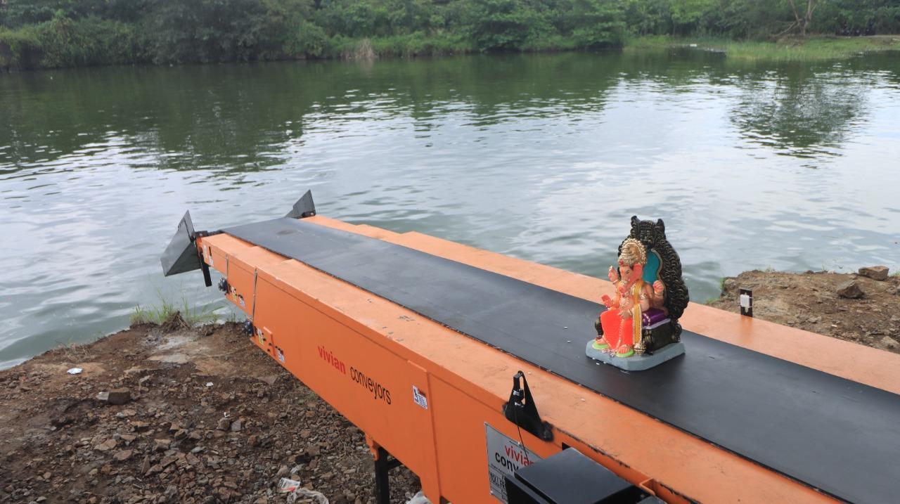 Ganeshotsav 2022: In a first, Kolhapur uses telescopic conveyor for immersion of Ganesh idols; see pics