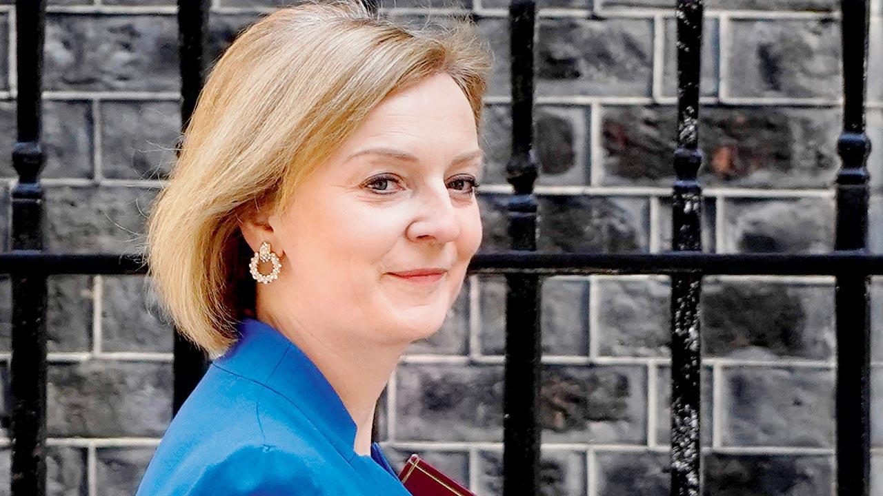 UK PM favourite promises immediate action on energy