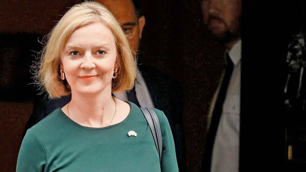 UK government to cap domestic energy prices