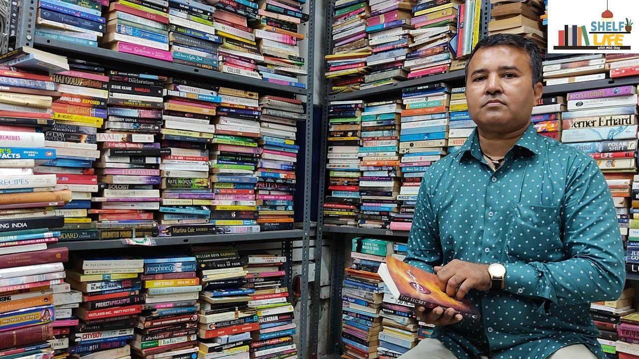 Dhiraj Visariya`s Ambika Book Centre has been catering to readers for the last 30 years in Mahim. Photo Courtesy: Manjeet Thakur/Mid-day file pic