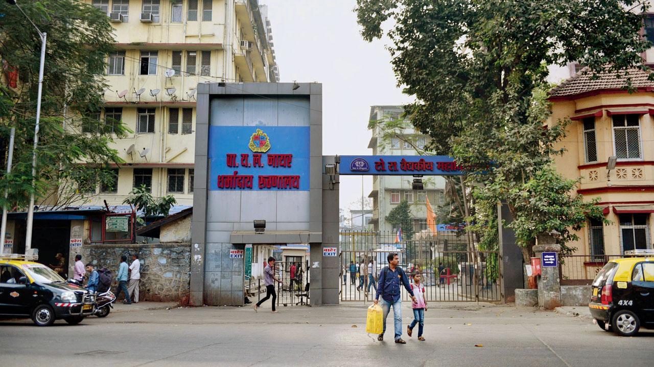Mumbai: BMC-run Nair hospital doctors threaten to bunk en masse over allowance