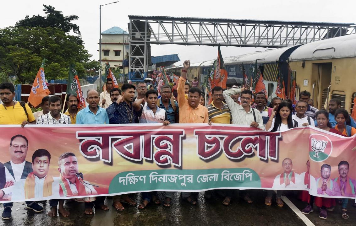 BJP activists clash with cops during protest march in Bengal, several injured