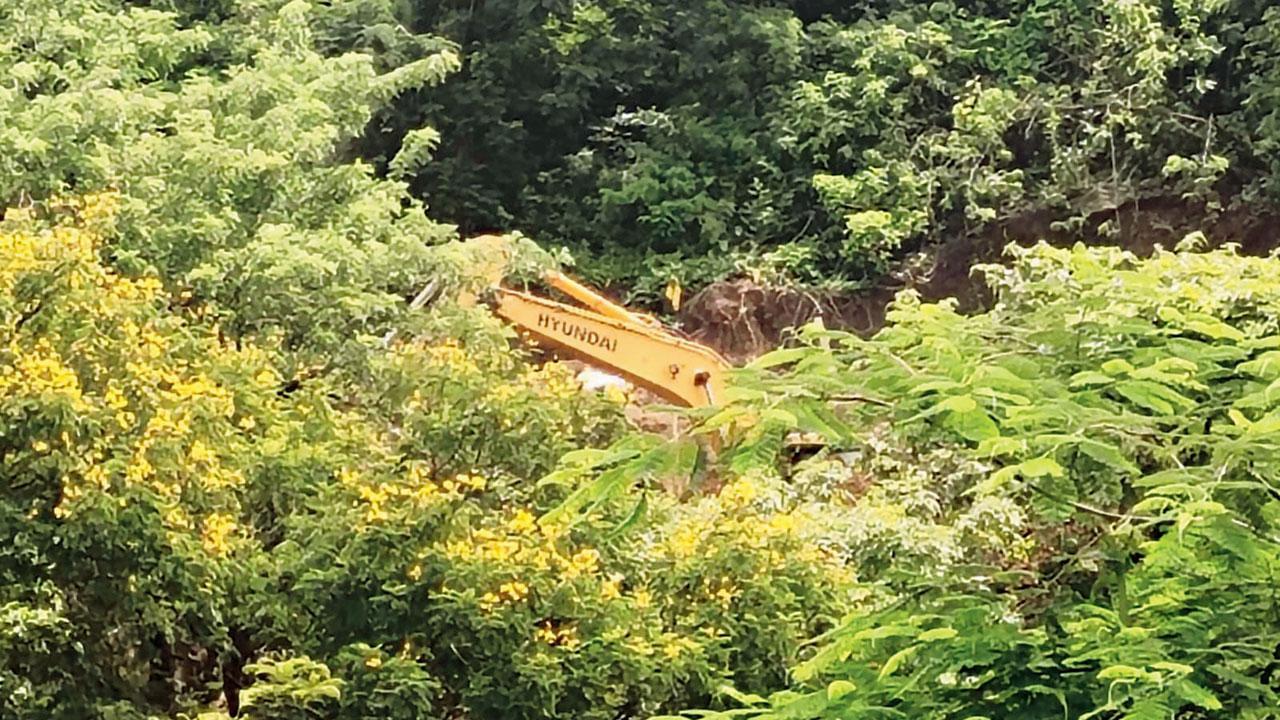 Navi Mumbai: Land on top of Parsik hill being dug illegally, say activists