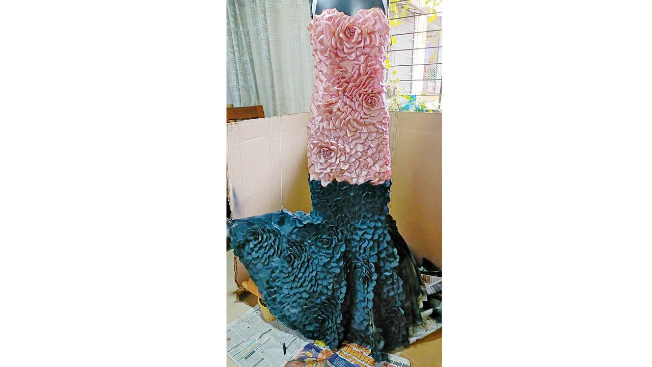 Chanda Rosario’s wafer paper dress