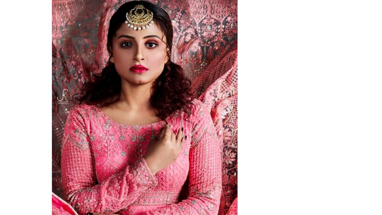 Actress Priyanka Ghosh turns Director, Producer