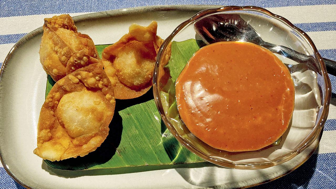 Wontons with plum sauce. Pics Courtesy/Puneet Samtani