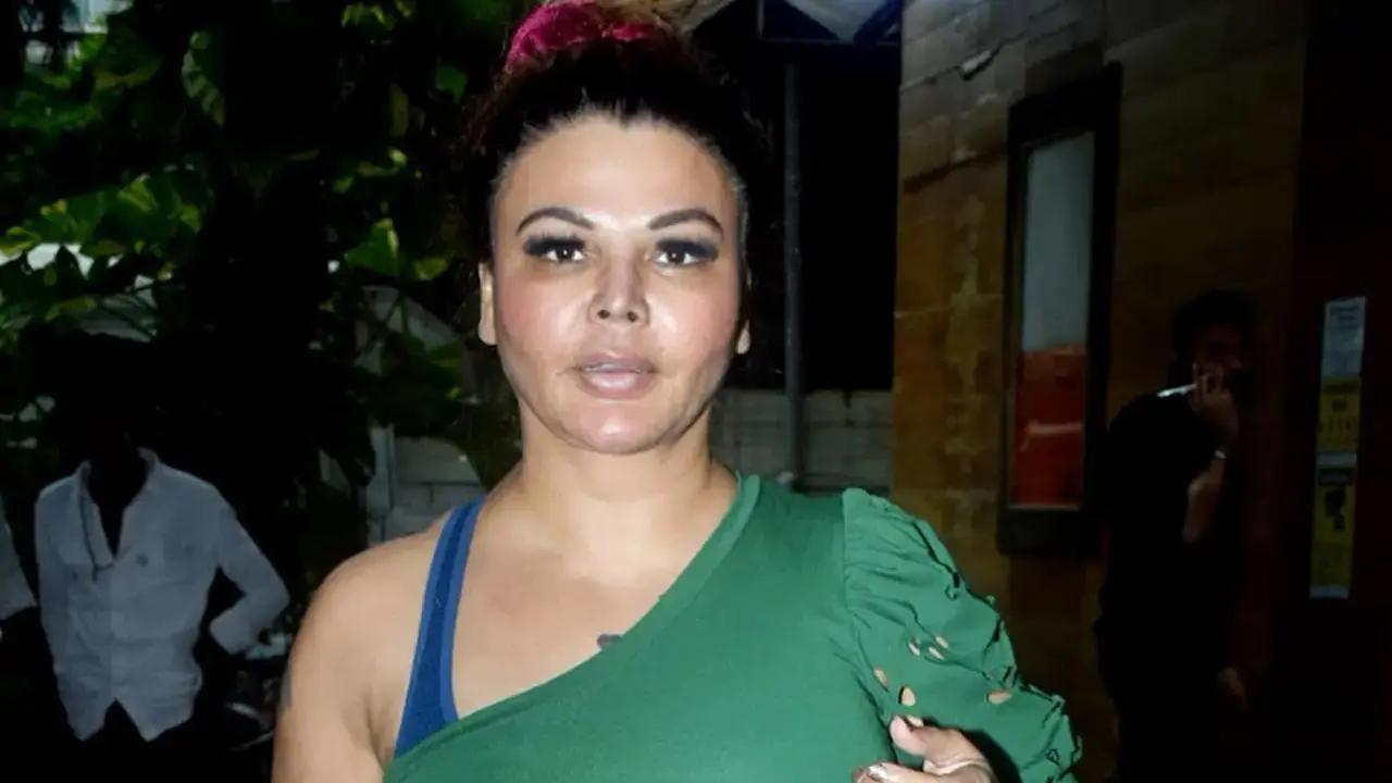 Rakhi Sawant responds to Hema Malini, says 'Will fight 2024 elections'