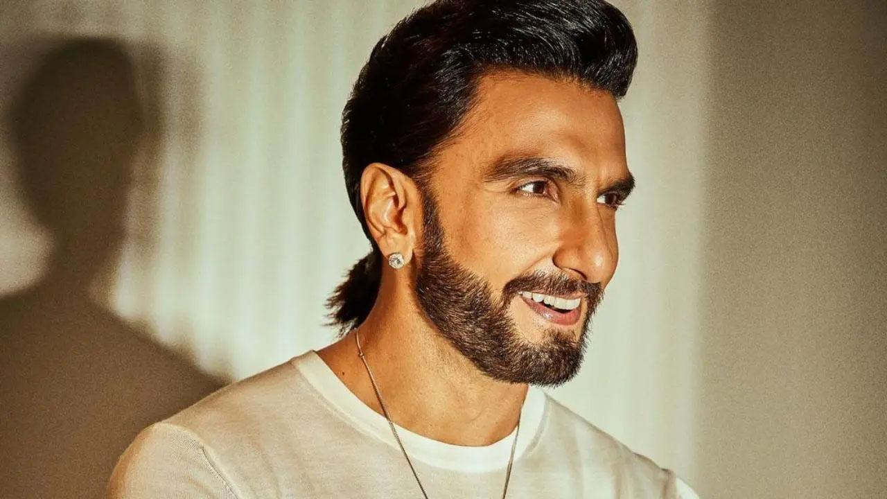 Birthday Love: Ranveer Singh's five memorable hook-steps