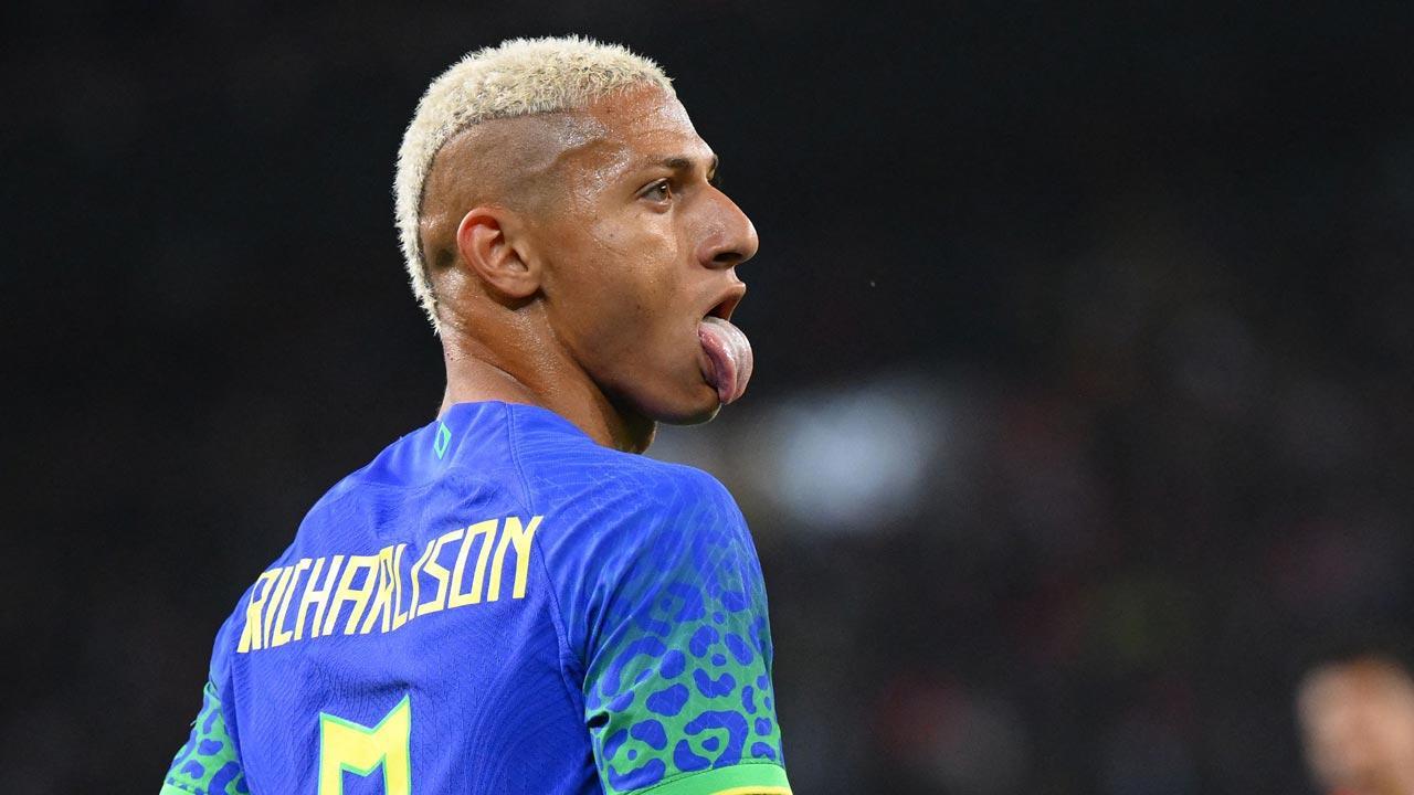 Banana thrown at Brazil’s Richarlison