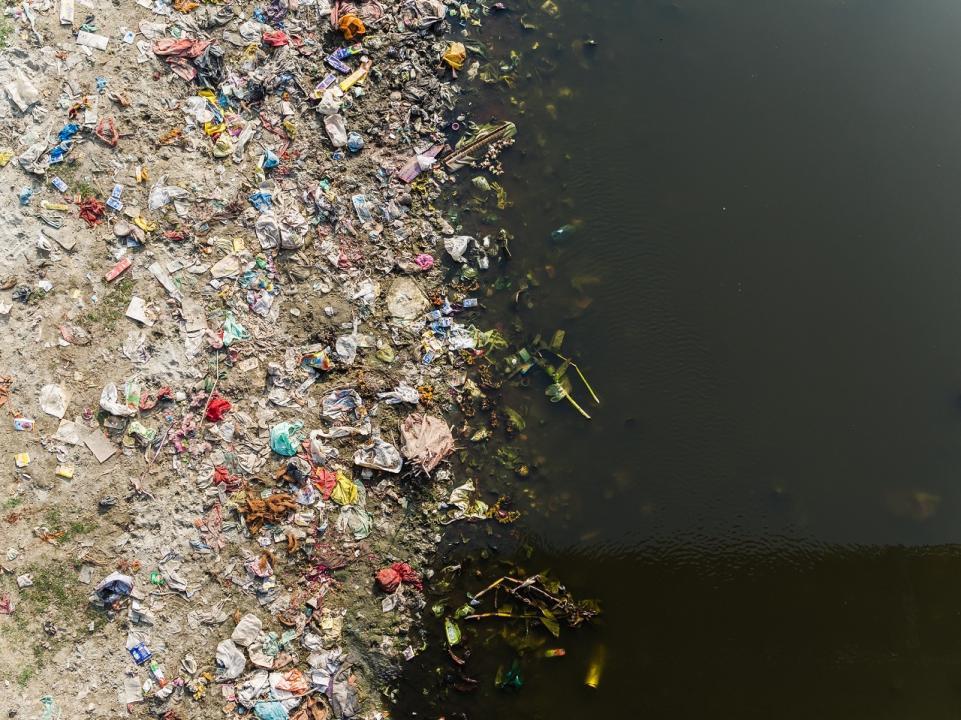NGT slaps Rs 120 cr fine on Uttar Pradesh for pollution
