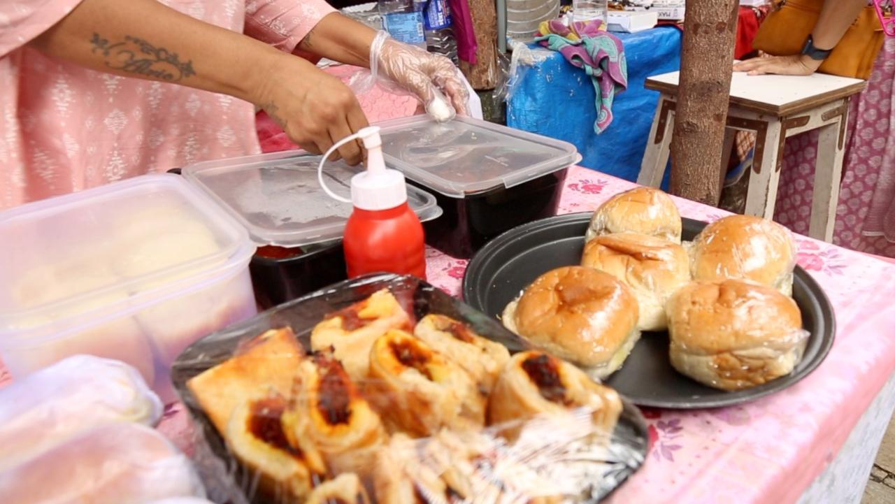 The stalls selling the choris pao will also most likely have a helping of sorpotel, another Goan delicacy, which is a spicy goan pork preparation. While this may be one to take home, you can also enjoy any kind of chicken rolls, sandwiches or pattice that are being sold at stalls on the steps leading up to the church. The rolls are stuffed with a spicy-sweet chicken preparation that is stuffed in between the pillowy soft bread rolls and is definitely a must try. Photo Courtesy: Manjeet Thakur/Mid-day