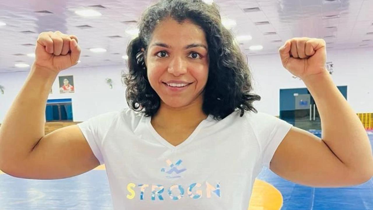 Sakshi began training to be a wrestler at the age of 12. In 2009, she got her first taste of success as she won the silver medal in the Asia Junior World Championships. Picture Courtesy/ Official Instagram account of Sakshi Malik