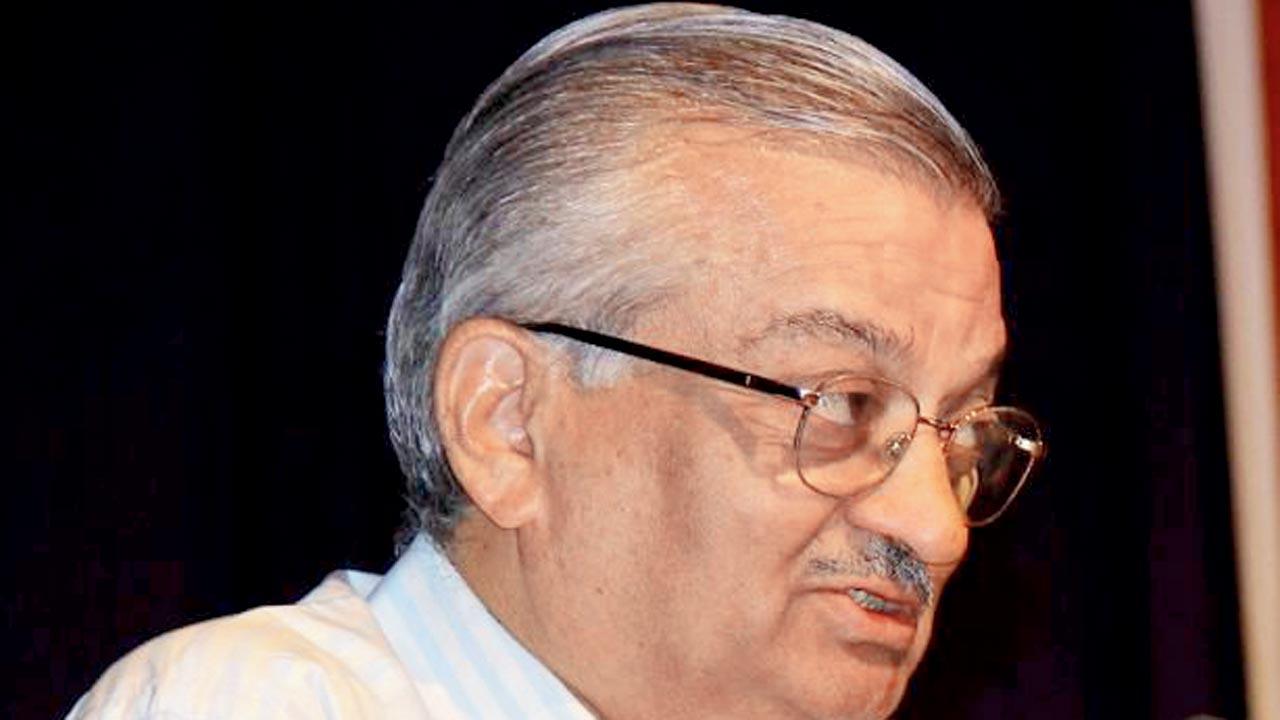 Dr Sabyasachi Mukherjee