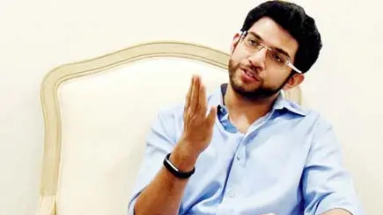 Aaditya Thackeray attacks Shinde govt over pro-Pakistan slogans, alleges failure of law and order in Maharashtra