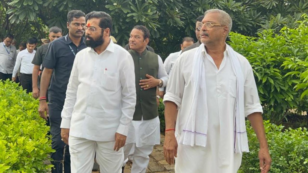 CM Shinde visited five 'manache' (pre-eminent) Ganpati mandals in the city - Kasba, Tambdi Jogeshwari, Guruji Talim, Tulshibaug and Kesari Wada.