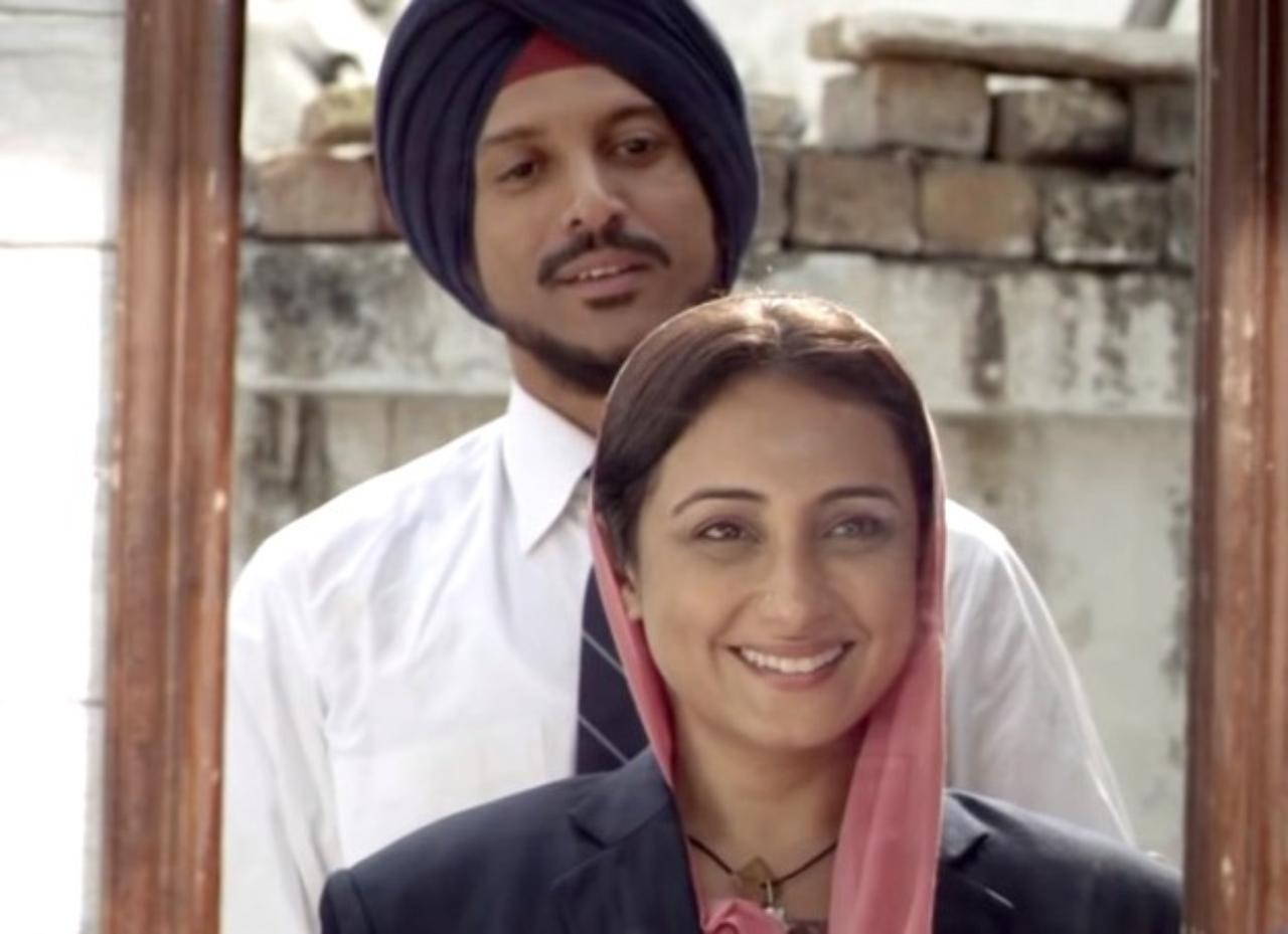 Based on a true story, Bhaag Milkha Bhaag is the biopic of the Flying Sikh and country’s pride, Milkha Singh. The story showcases a beautiful brother-sister bond and how Isri Kaur (Divya Dutta) supports her brother Milkha Singh (Farhan Akhtar) to achieve his dreams. She even sells her jewellery for him to be able to pursue his goals. Sisters truly are angels in disguise. Watch Bhaag Milkha Bhaag only on Disney+Hotstar