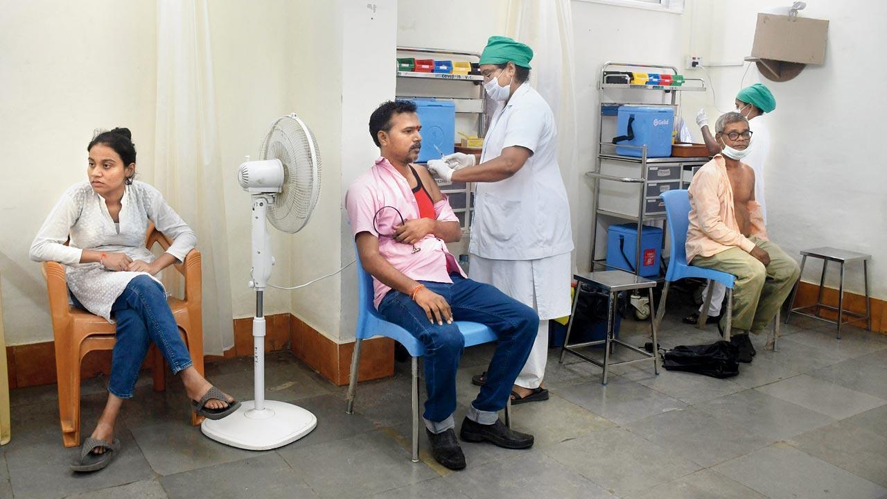 Mumbai records 272 new Covid-19 cases, 4 deaths