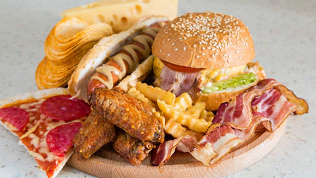 Why do people crave for junk food? Experts decode