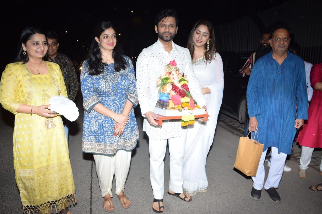 Rahul Vaidya and Disha Parmar were clicked twinning in white outfits at Ganpati Visarjan ceremony