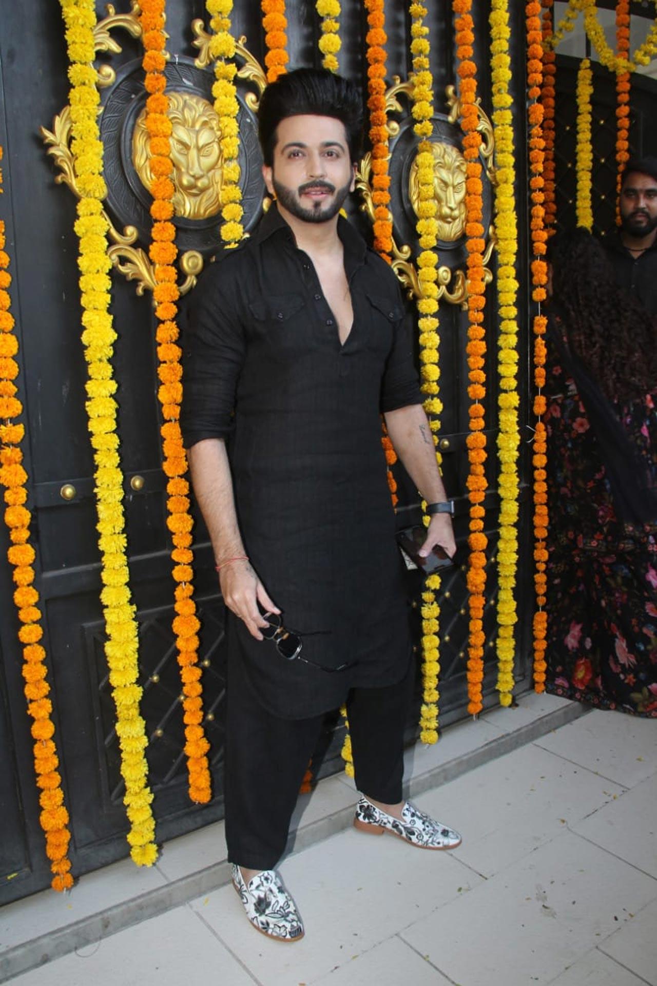 Neeraj Dhoopar's black pathani was truly a show-stealer as he arrived at Ekta Kapoor's Ganpati celebration