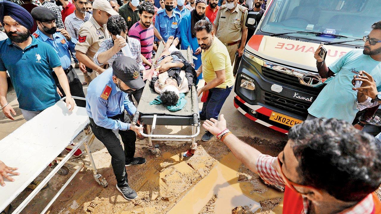 11 killed, 29 hurt as mini bus falls 250 ft into gorge in Jammu and Kashmir