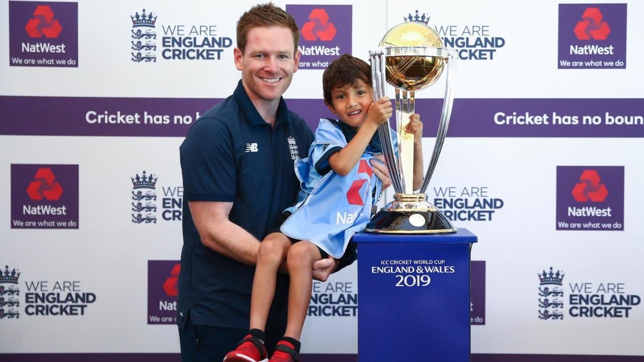 Eoin Morgan was born September 10, 1986 in Dublin, Ireland. Right from the young age, Morgan represented the Irish youth teams at the U-17 and U-19 level. Moreover, he even went on to lead his side at the U-19 World Cup.