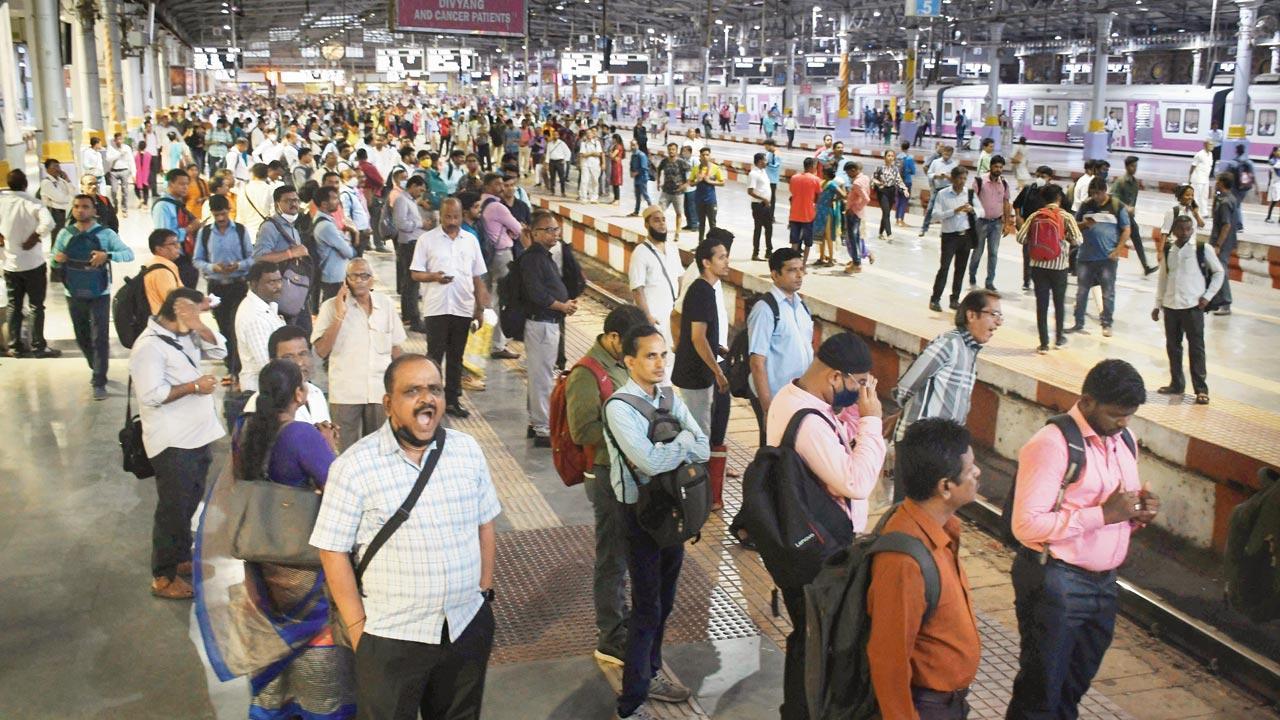 Mumbai: Increase in two-wheelers, improved bus services reduces local train ridership, say experts