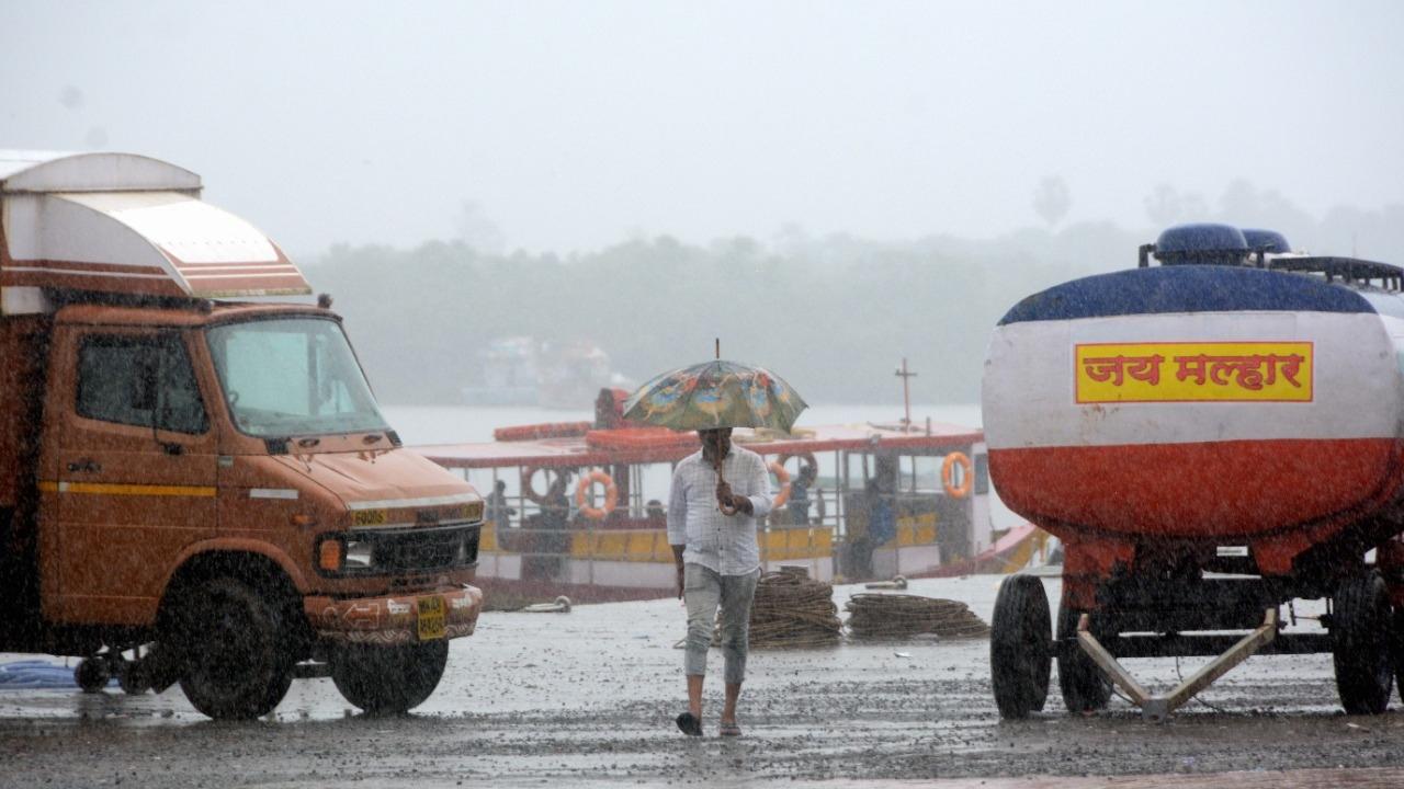 The India Meteorological Department’s Santacruz observatory recorded an average rainfall of 56 mm in the past 24 hours ending 8.30 am on Sunday, in comparison to the Colaba Observatory which recorded 15.8 mm of rain in the same period