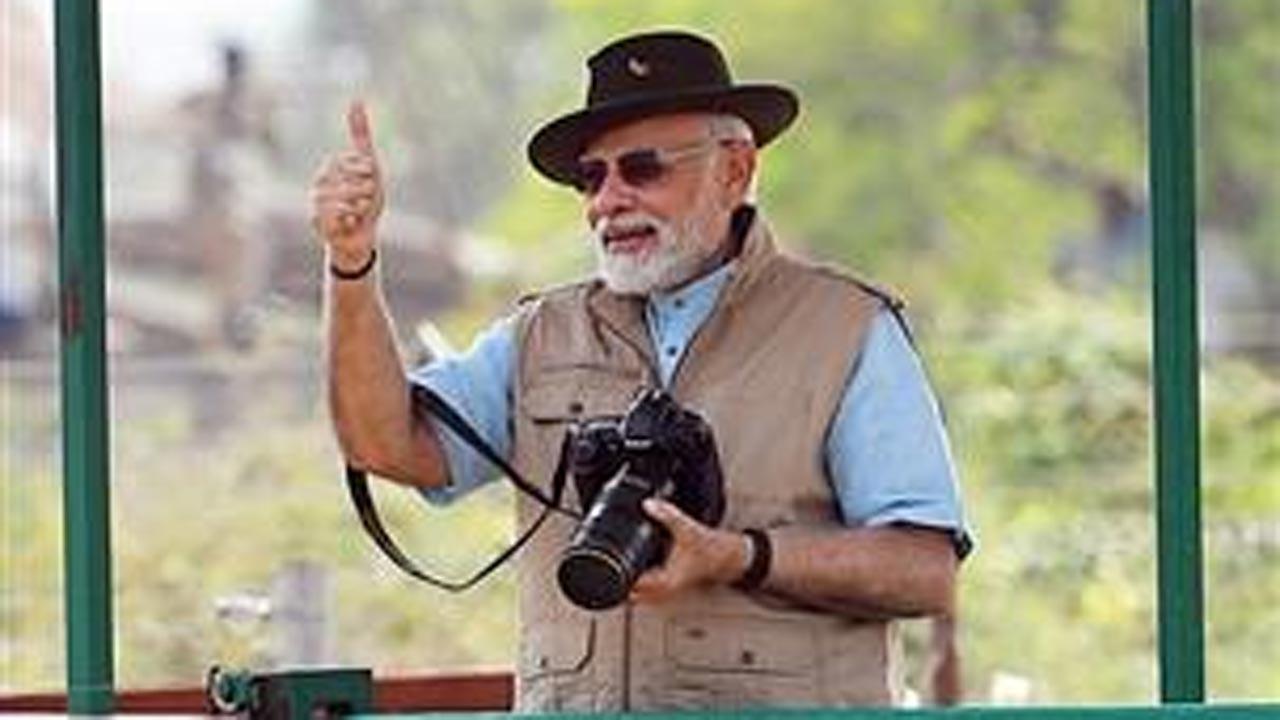 South stars Mahesh Babu, Khushbu, Mammootty, Mohanlal wish PM Modi