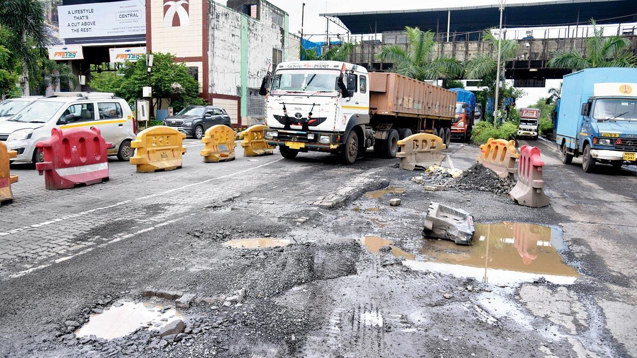Mumbai pothole menace: Need 20 mins to cover 300 metres on Mulund-Airoli Road, say commuters