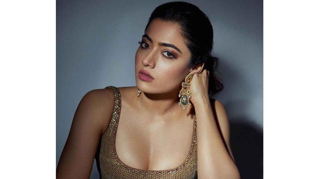 Rashmika Mandanna Sex Fuck Video - Watch video! Rashmika Mandanna on working with Ranbir Kapoor and Sidharth  Malhotra