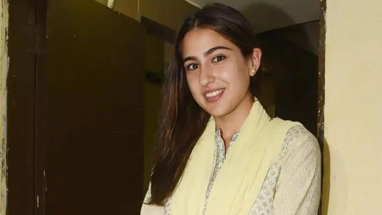 Sara looked graceful as ever in an orange and gold ensemble, which she accessorized with statement earrings and bangles. For the festive occasion, Amrita Singh picked a beige ensemble, which she paired with a printed dupatta. Read full story here