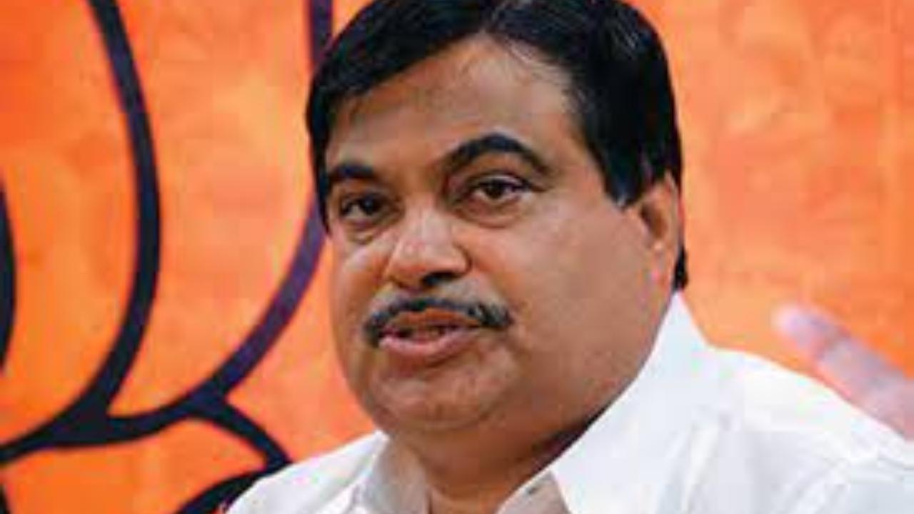 Form your own companies for marketing, Nitin Gadkari advises farmers