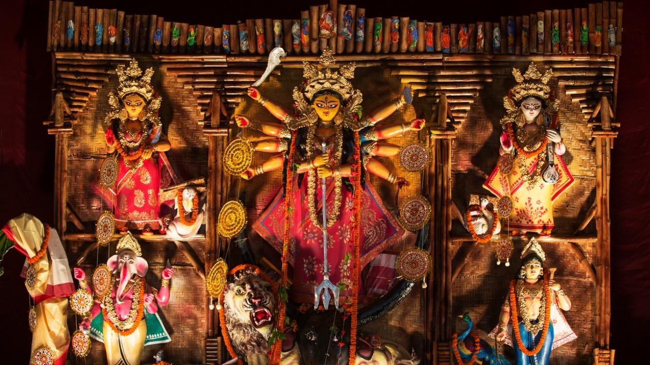 Thermocol ban just ahead of Durga puja puts artists in a fix Thermocol ban just ahead of Durga puja puts artists in a fix