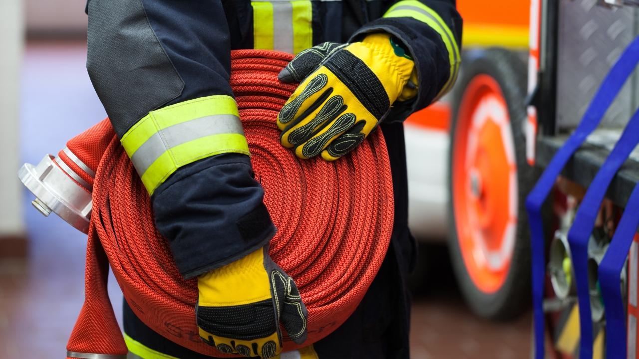 Mumbai: Fire breaks out in godown of Cooper hospital in Vile Parle