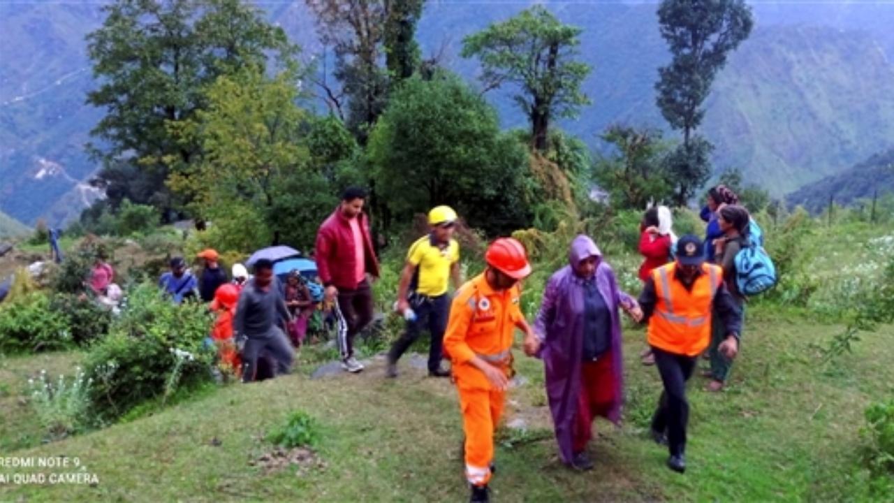 Around 400 pilgrims from Rajasthan stranded in Uttarakhand after landslide