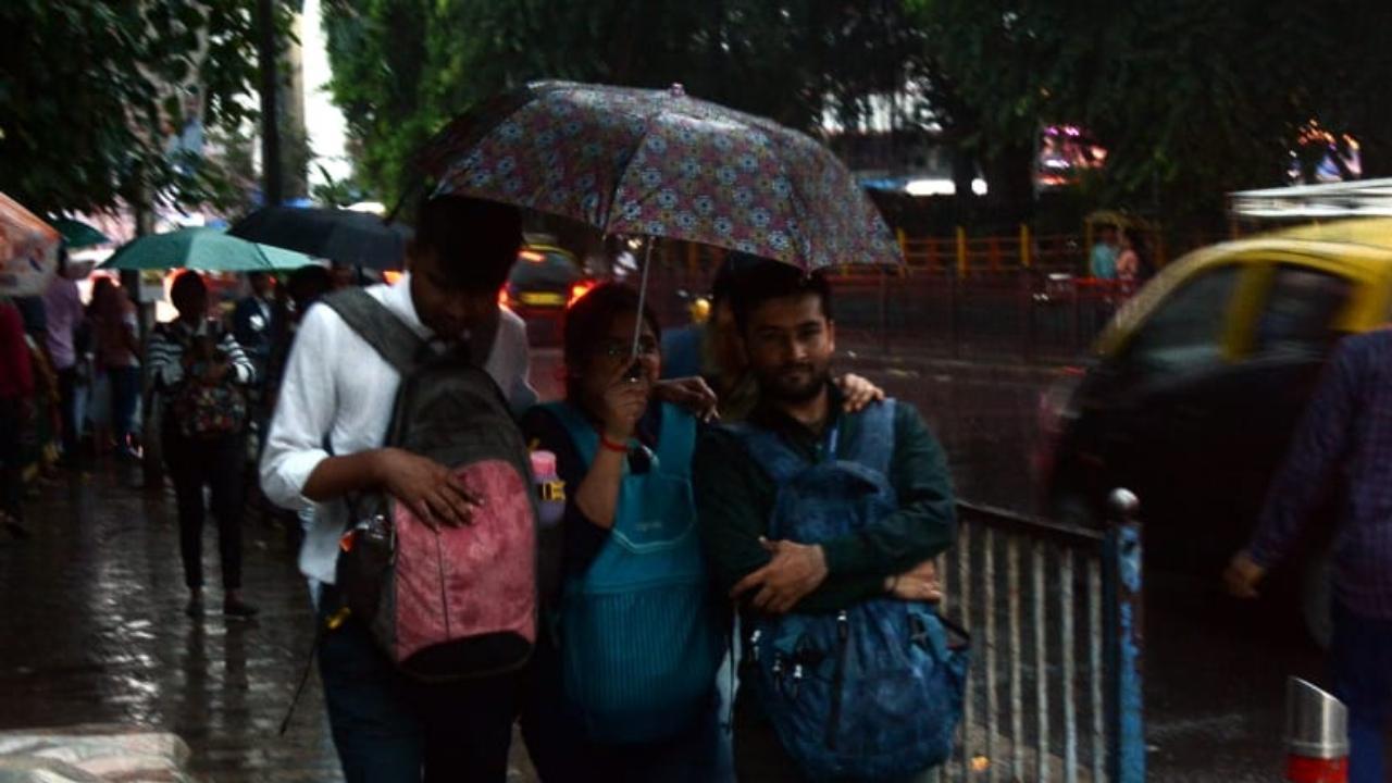Mumbai: Cloudy conditions in city, IMD predicts light to moderate thundershowers