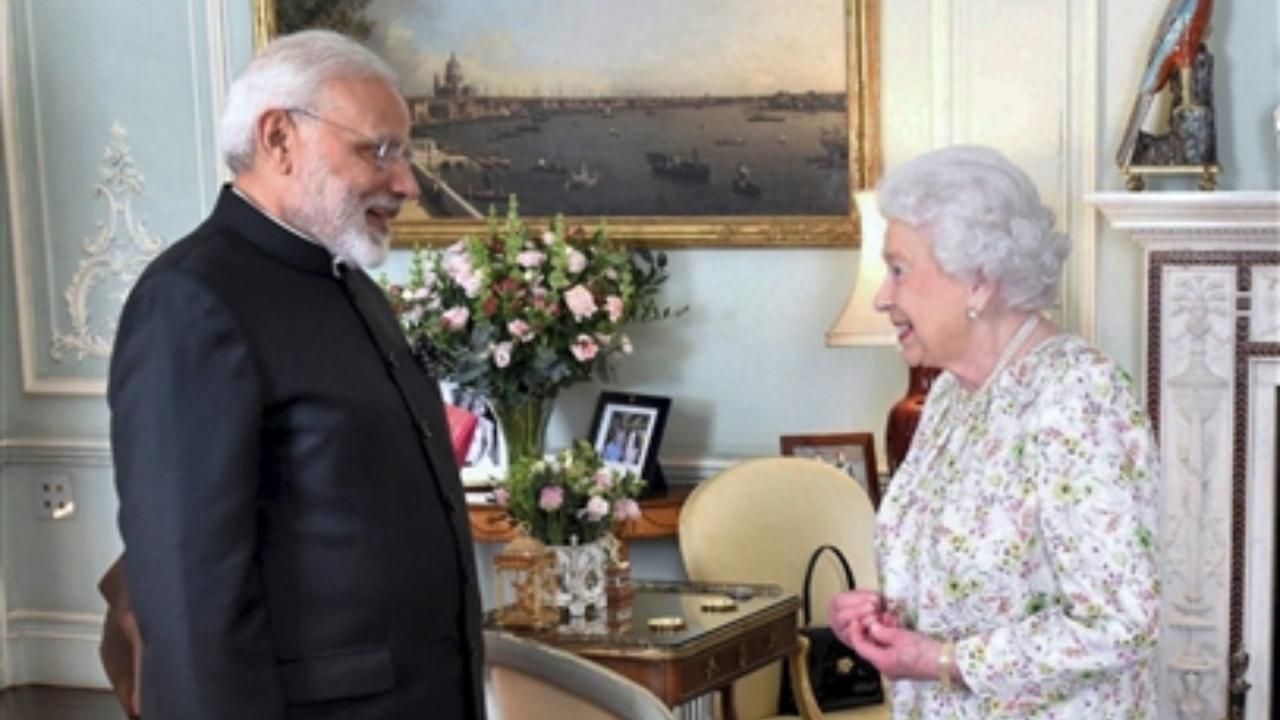 Prime Minister Narendra Modi with Queen Elizabeth II in UK. 