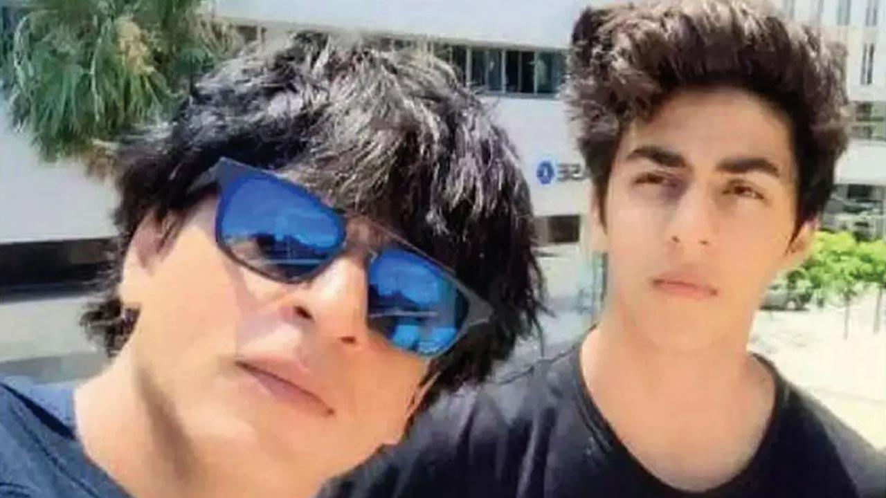 Shah Rukh Khan praises Aryan Khan's new ad shoot with his own throwback picture, says 