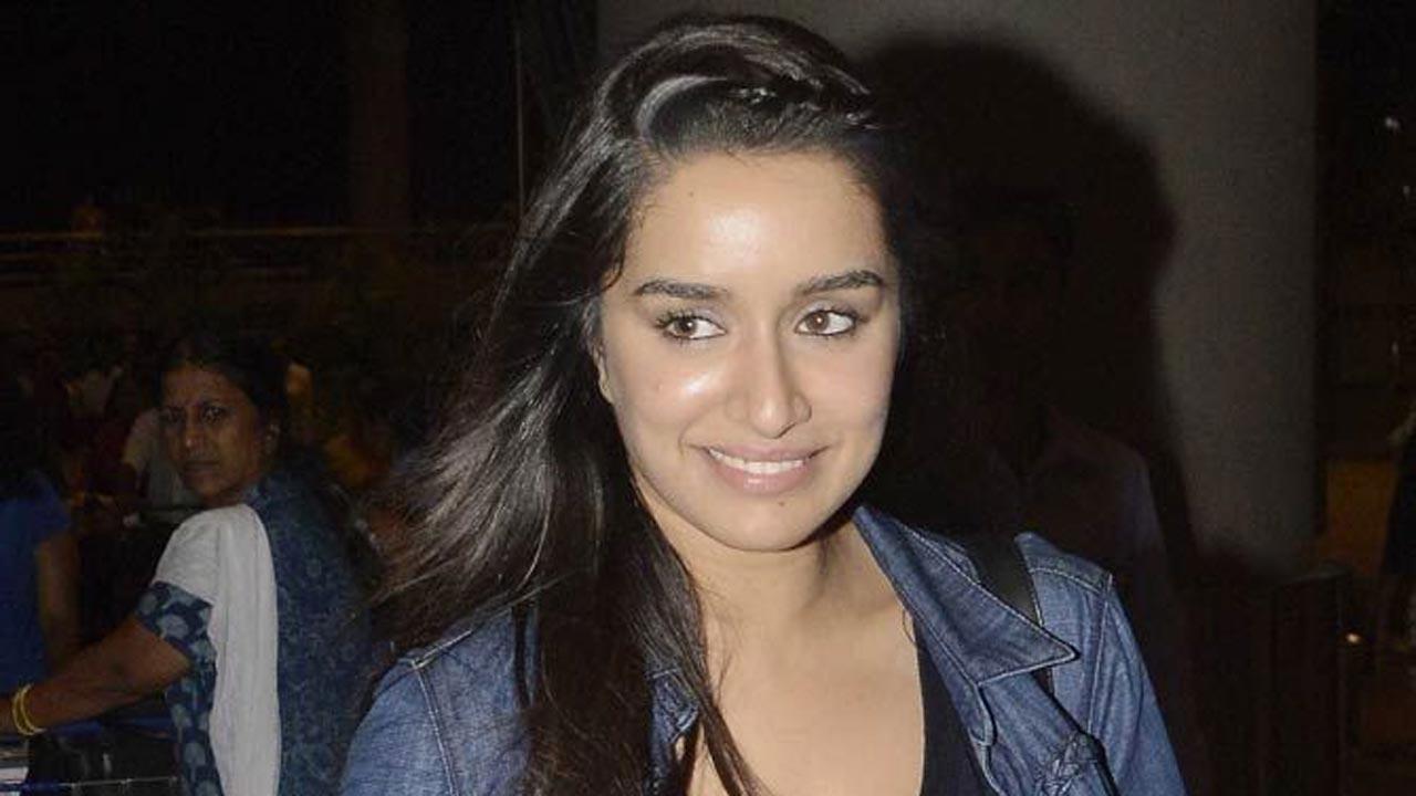Shraddha Kapoor expresses desire to be a writer; actress confesses on the book launch event of 'Treasure Trove' written by 8 year old Arya