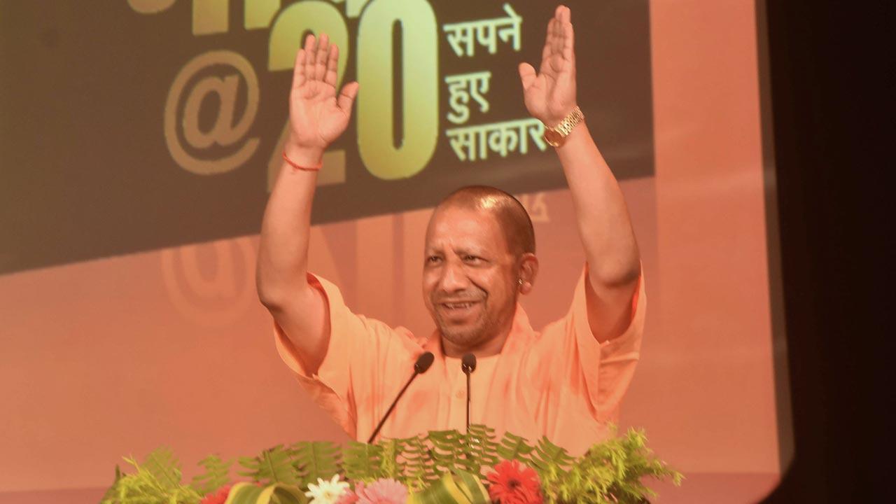 'Modi proud of his heritage, unlike Nehru', says Yogi Adityanath