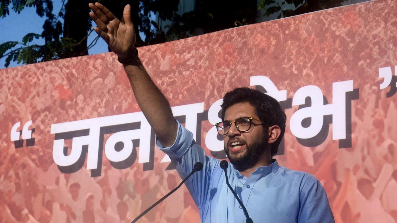 After attack on Shiv Sena (UBT) member, Oppn team submits memorandum to Thane police